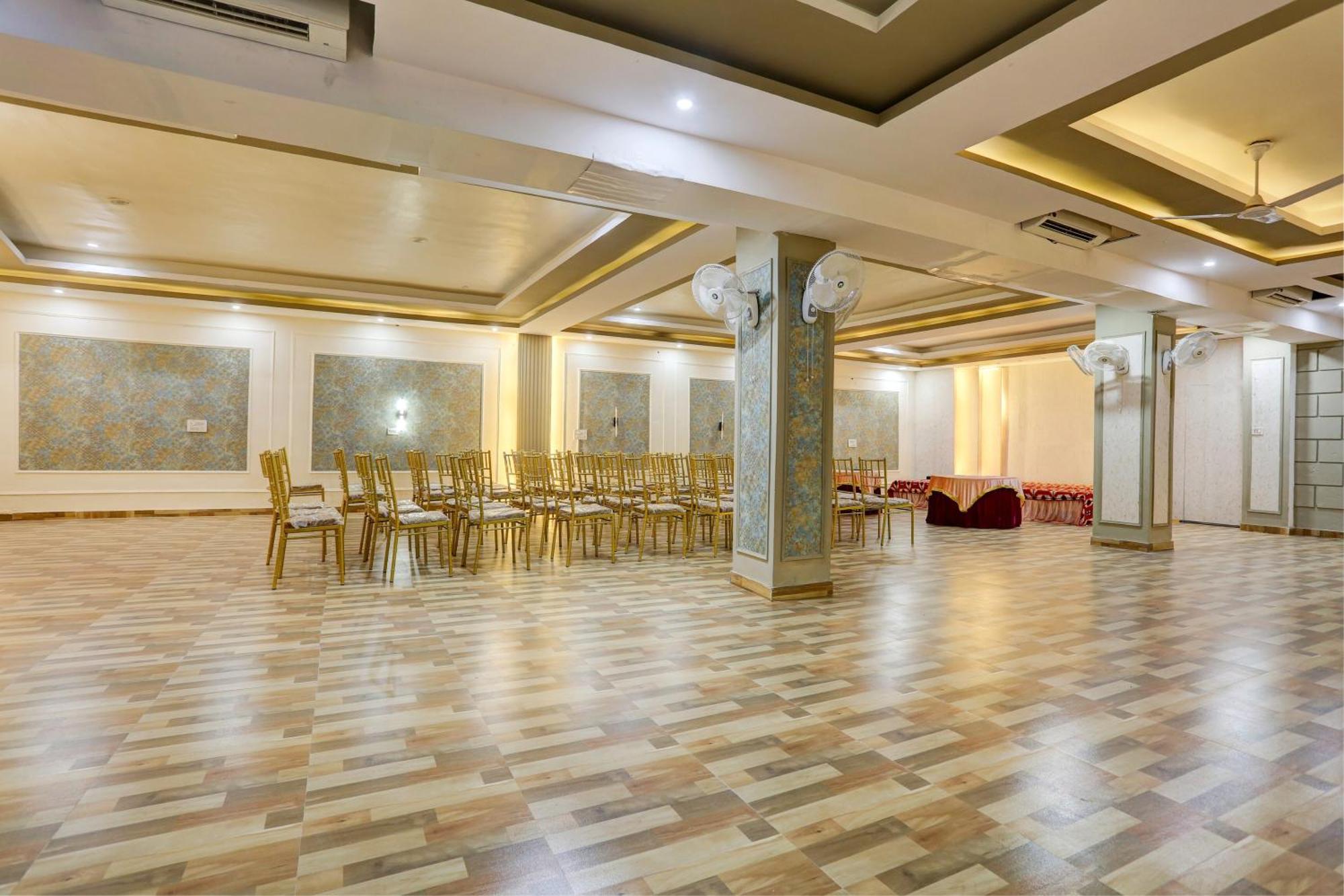 Collection O Jairaj Hotel อัลวาร์ ภายนอก รูปภาพ